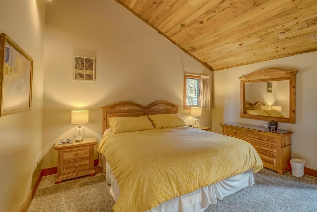 Отель Black Butte Ranch Систерс Экстерьер фото