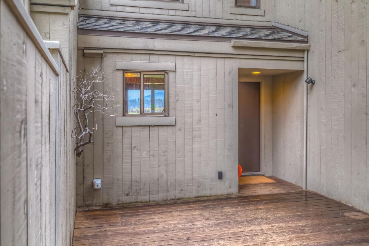 Отель Black Butte Ranch Систерс Экстерьер фото