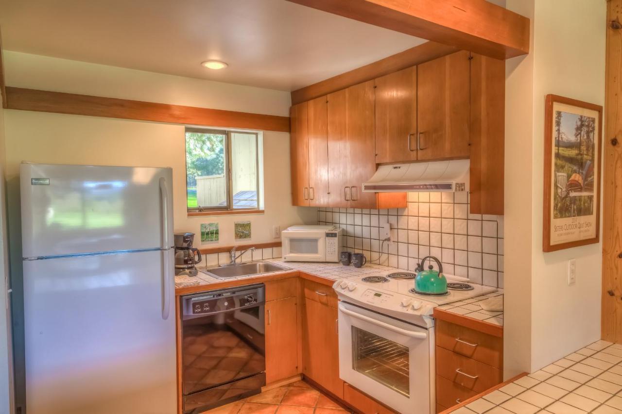 Отель Black Butte Ranch Систерс Экстерьер фото