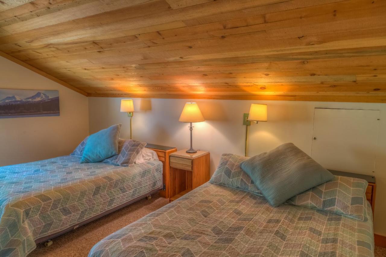 Отель Black Butte Ranch Систерс Экстерьер фото