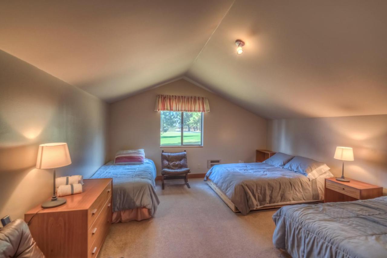 Отель Black Butte Ranch Систерс Экстерьер фото