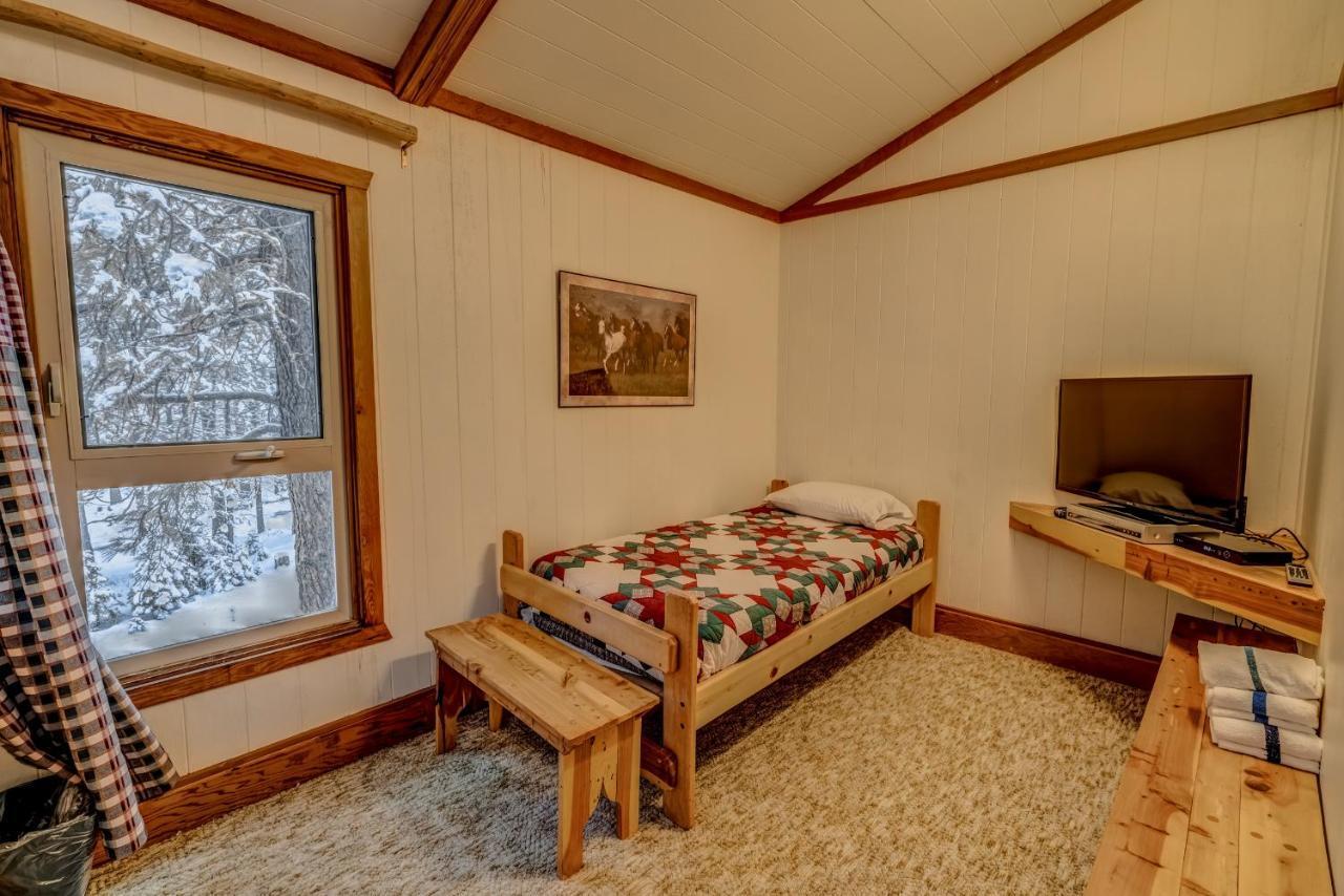 Отель Black Butte Ranch Систерс Экстерьер фото